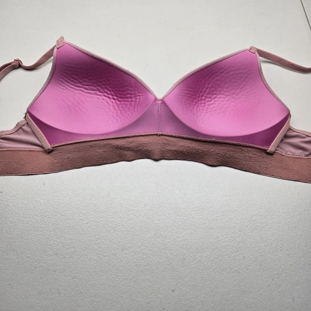 PINK Victoria's Secret Women Bra 34C Pink Wear Everywhere Wireless Lightly‎